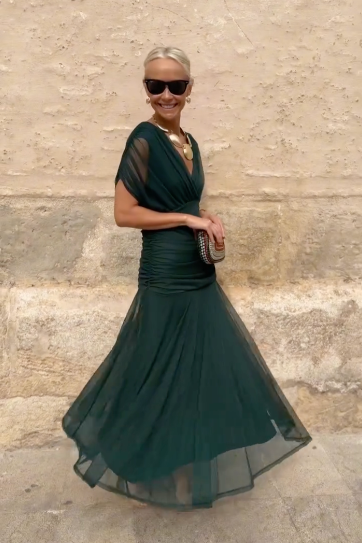 VESTIDO ELEGANTE CON ESCOTE EN V