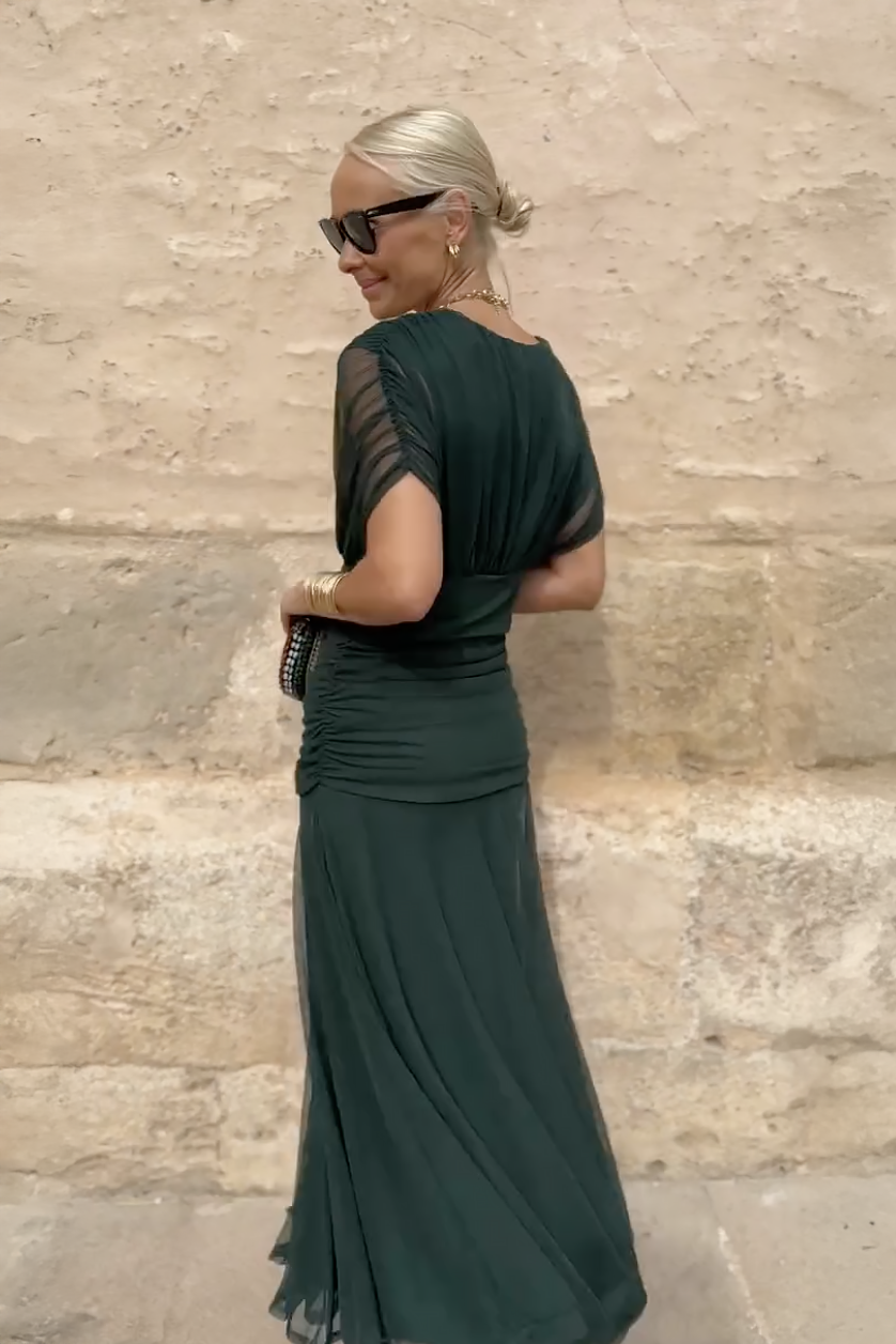 VESTIDO ELEGANTE CON ESCOTE EN V