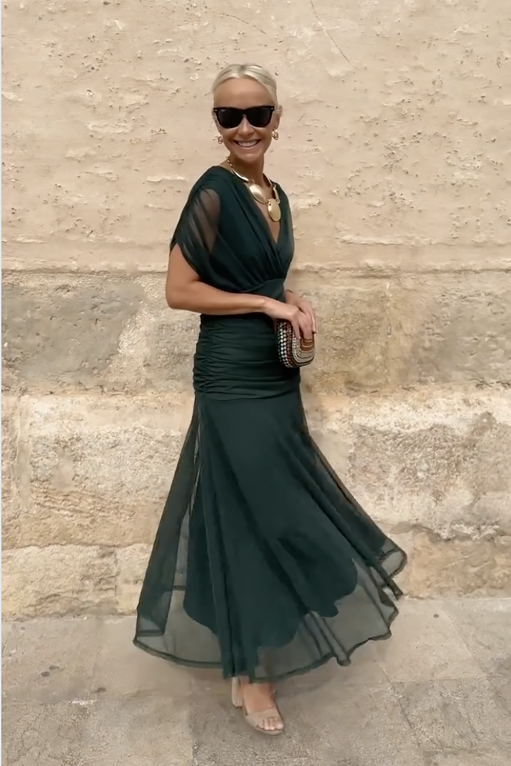 VESTIDO ELEGANTE CON ESCOTE EN V