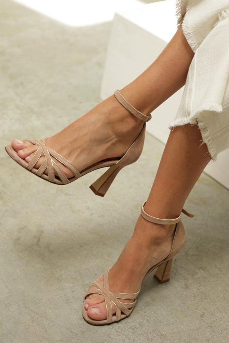 YOLANDA | TACONES DELGADOS Y PUNTIAGUDOS CON PATCHWORK