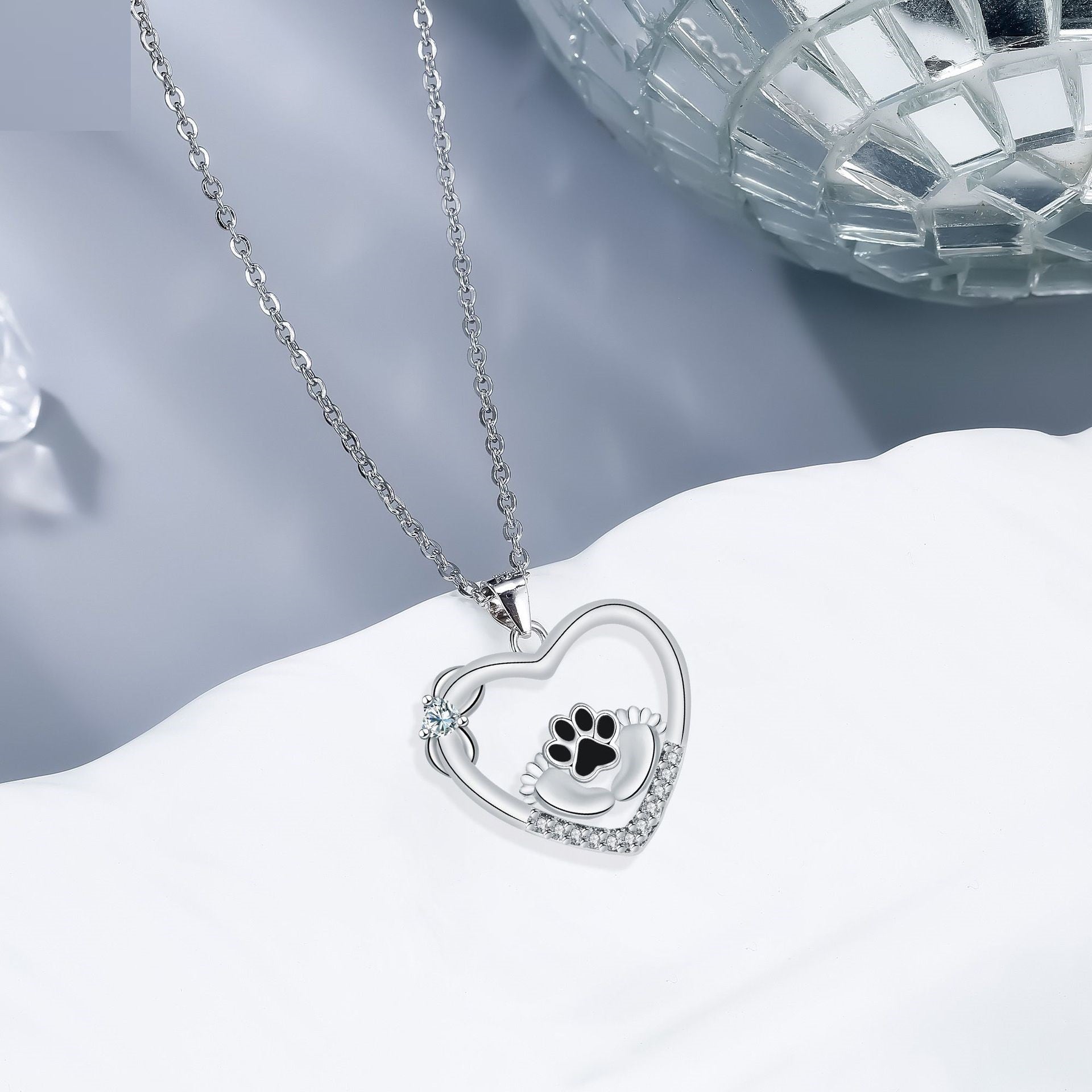 Collar con huella de perro Little Feet y circonitas