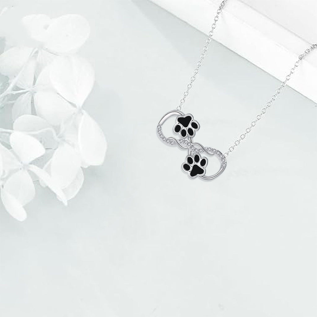 Collar con colgante de símbolo del infinito con circonitas