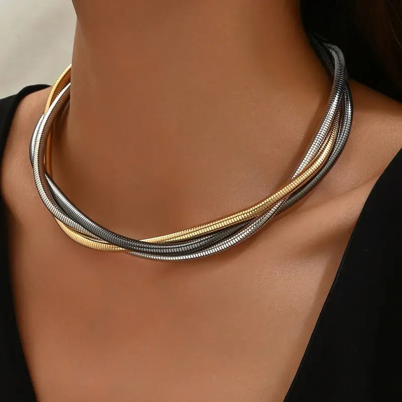 Collar vintage en capas gruesas