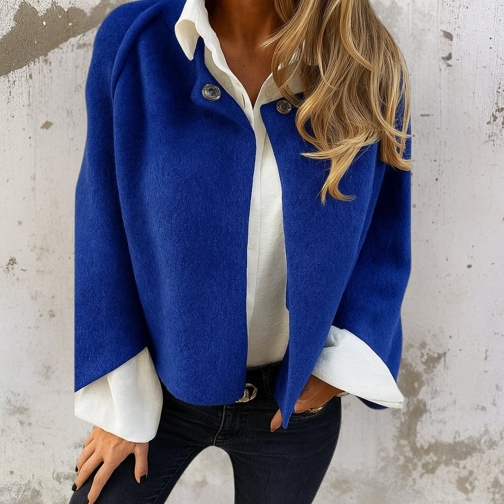 CHAQUETA CORTA ELEGANTE Y CÁLIDA