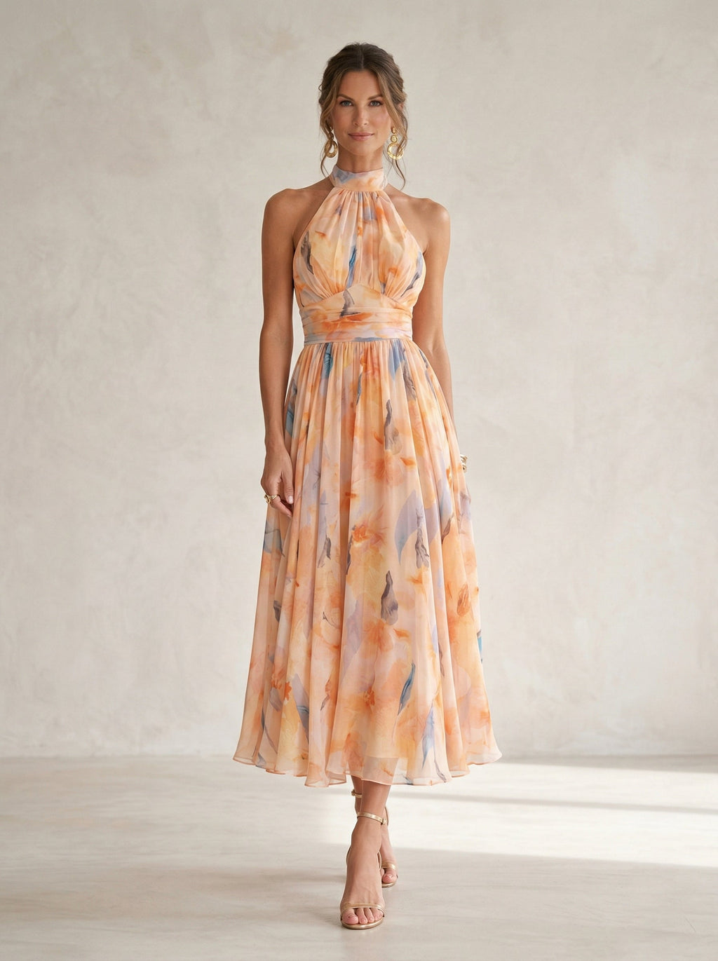 VESTIDO DE CUELLO HALTER CON ESTAMPADO ACUARELA