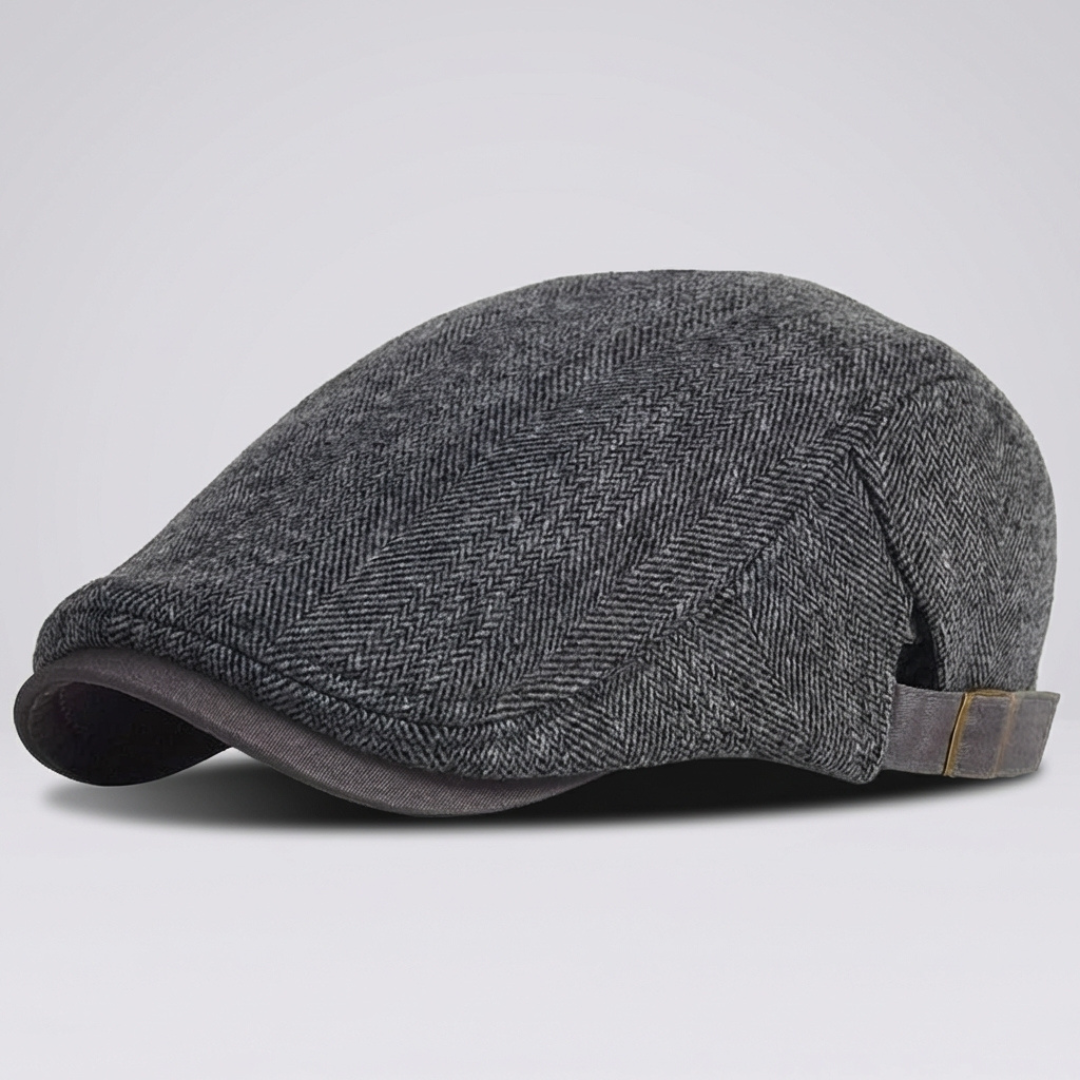 GORRA MODERNA CON PATRÓN DE ESPIGAS