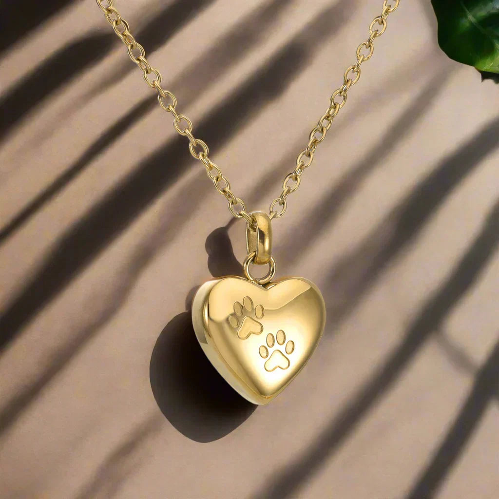 Colgante con urna conmemorativa para mascotas – Colgante en forma de corazón con grabado de huella