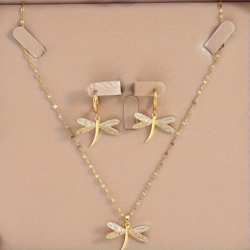 Collar con colgante en forma de libélula de oro y pendientes de regalo
