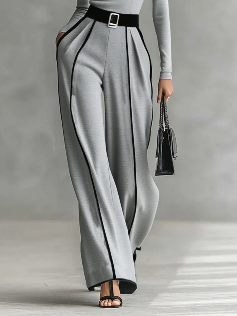CONJUNTO TOP DE CUELLO ALTO Y PANTALONES CON CINTURÓN