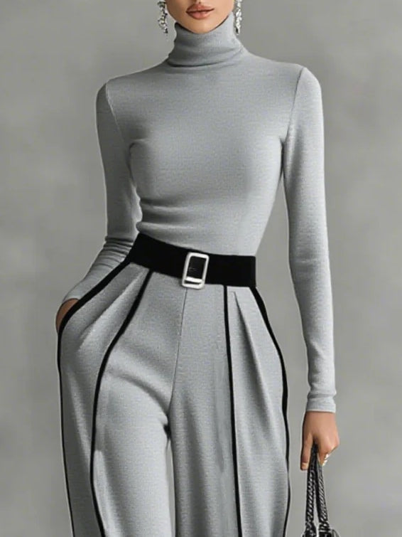 CONJUNTO TOP DE CUELLO ALTO Y PANTALONES CON CINTURÓN