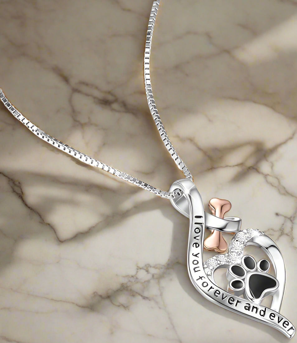 Collar Lucky Paw con corazón, hueso y símbolo del infinito