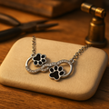 Collar con colgante de símbolo del infinito con circonitas