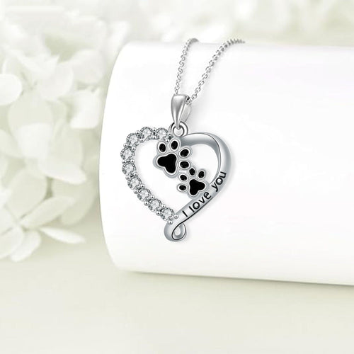 Collar con colgante en forma de corazón y pata