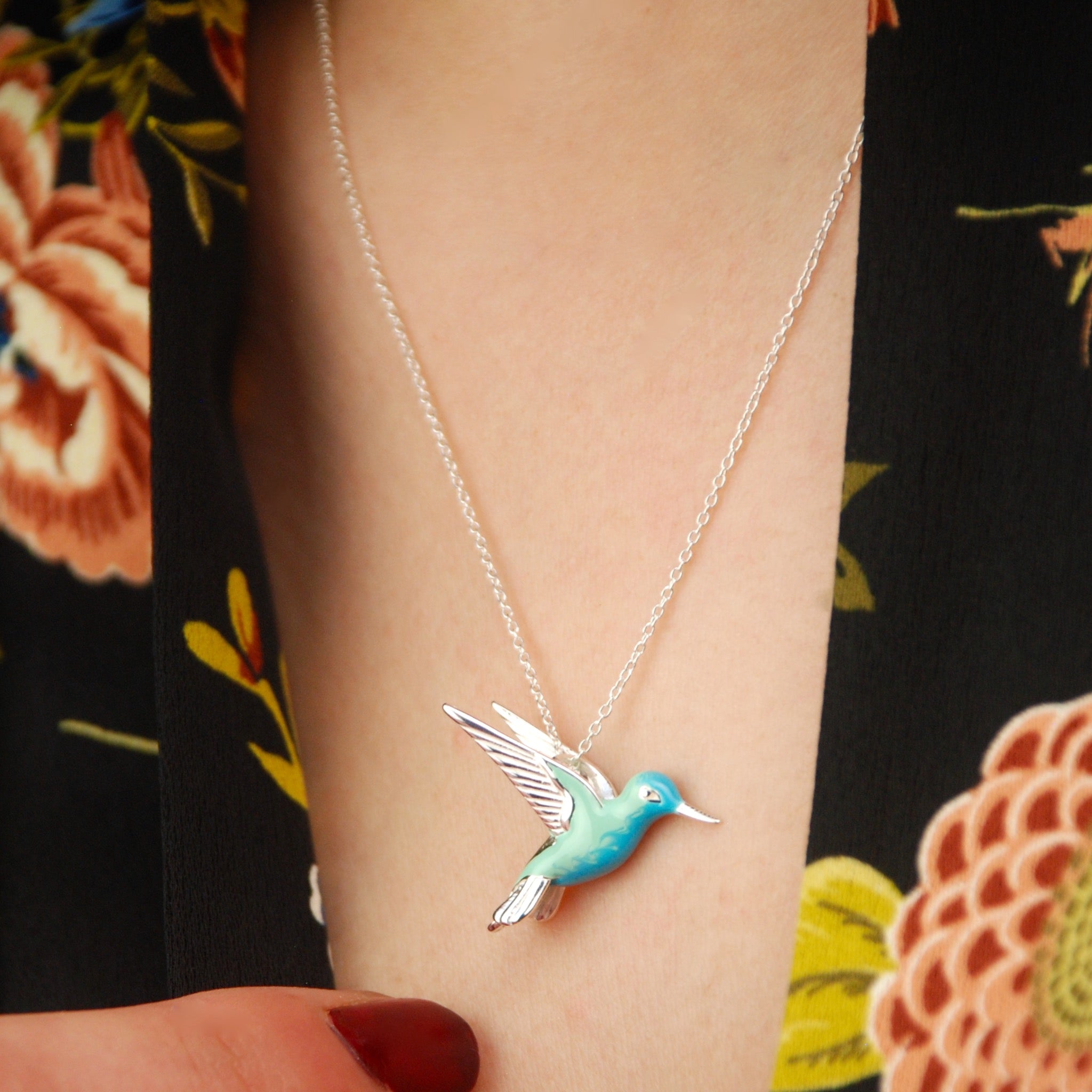 Collar con colibrí en plata de ley esmaltada