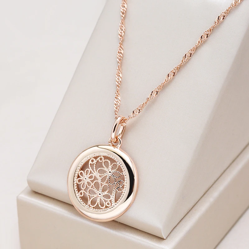 Elegante collar dorado
