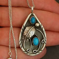 Collar vintage con colgante de piedra azul