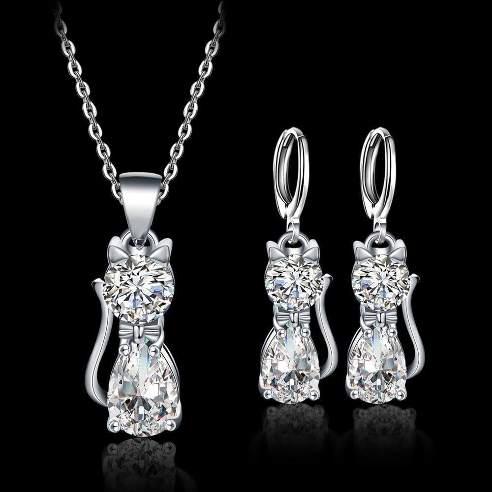 Conjunto de collar y pendientes Happy Cats en plata esterlina y zirconia cúbica blanca pulida